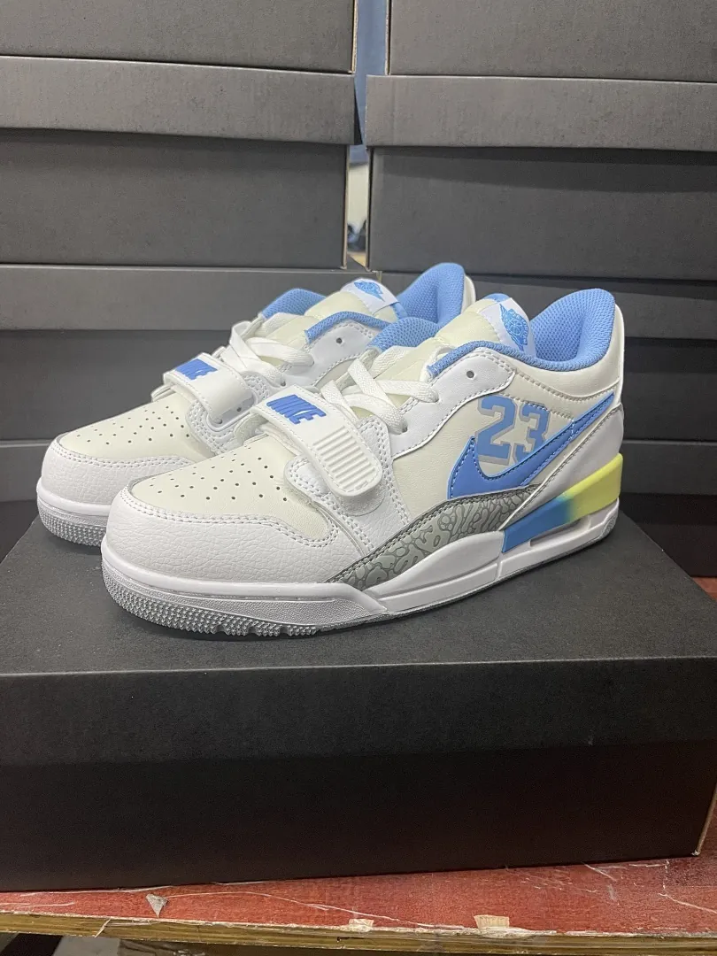 Air Jordan Legacy 312 'Uncazul'
