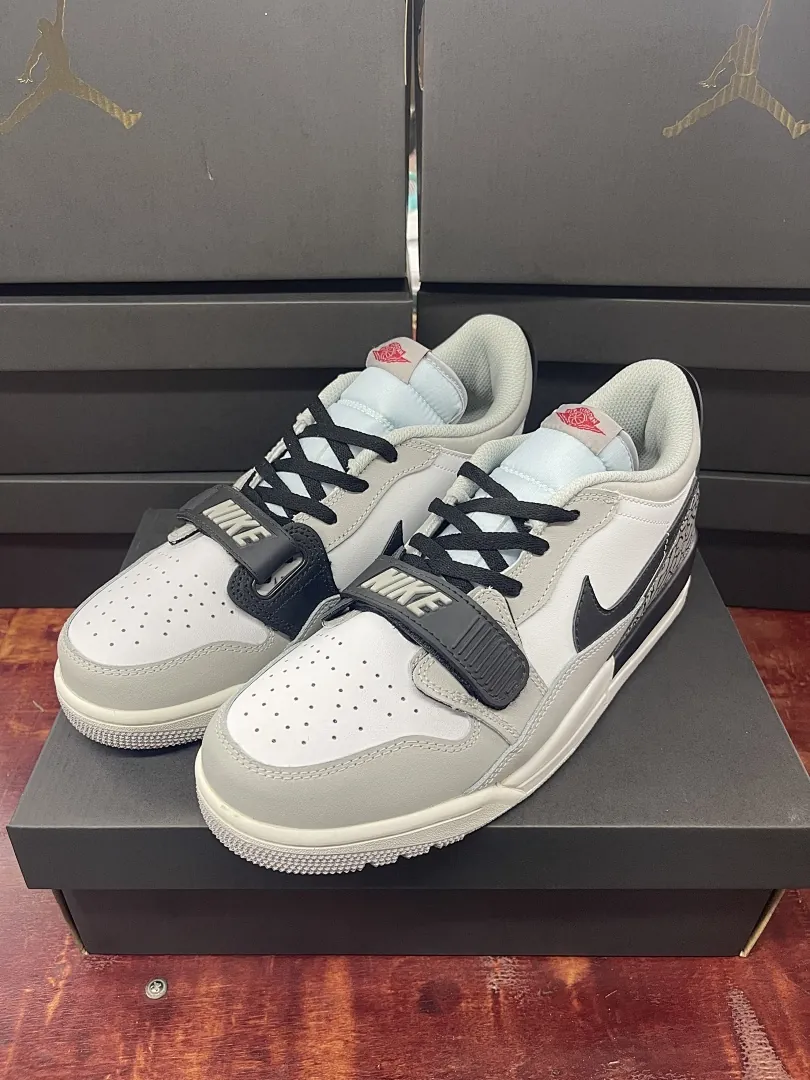 Air Jordan Legacy 312 'Blanco Gris'