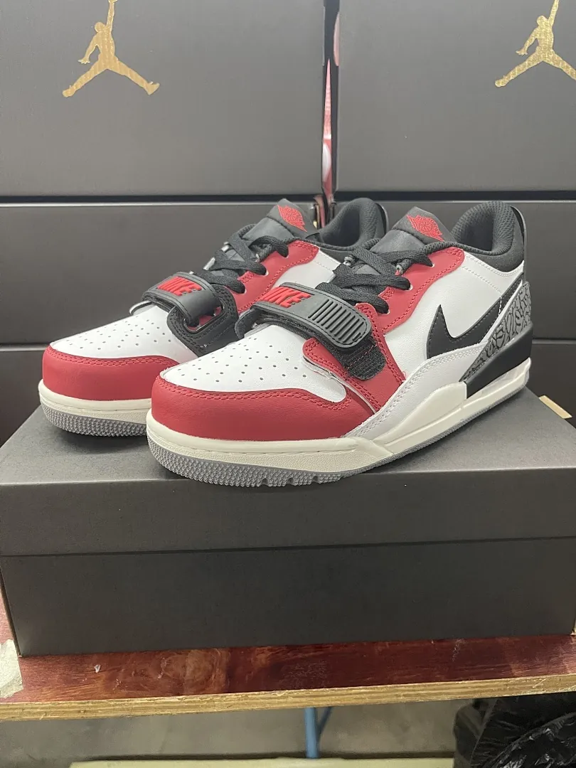 Air Jordan Legacy 312 'Blanco Rojo'