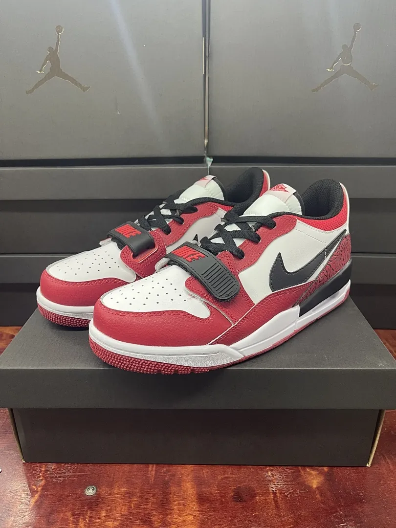 Air Jordan Legacy 312 'Blanco Rojo Negro'