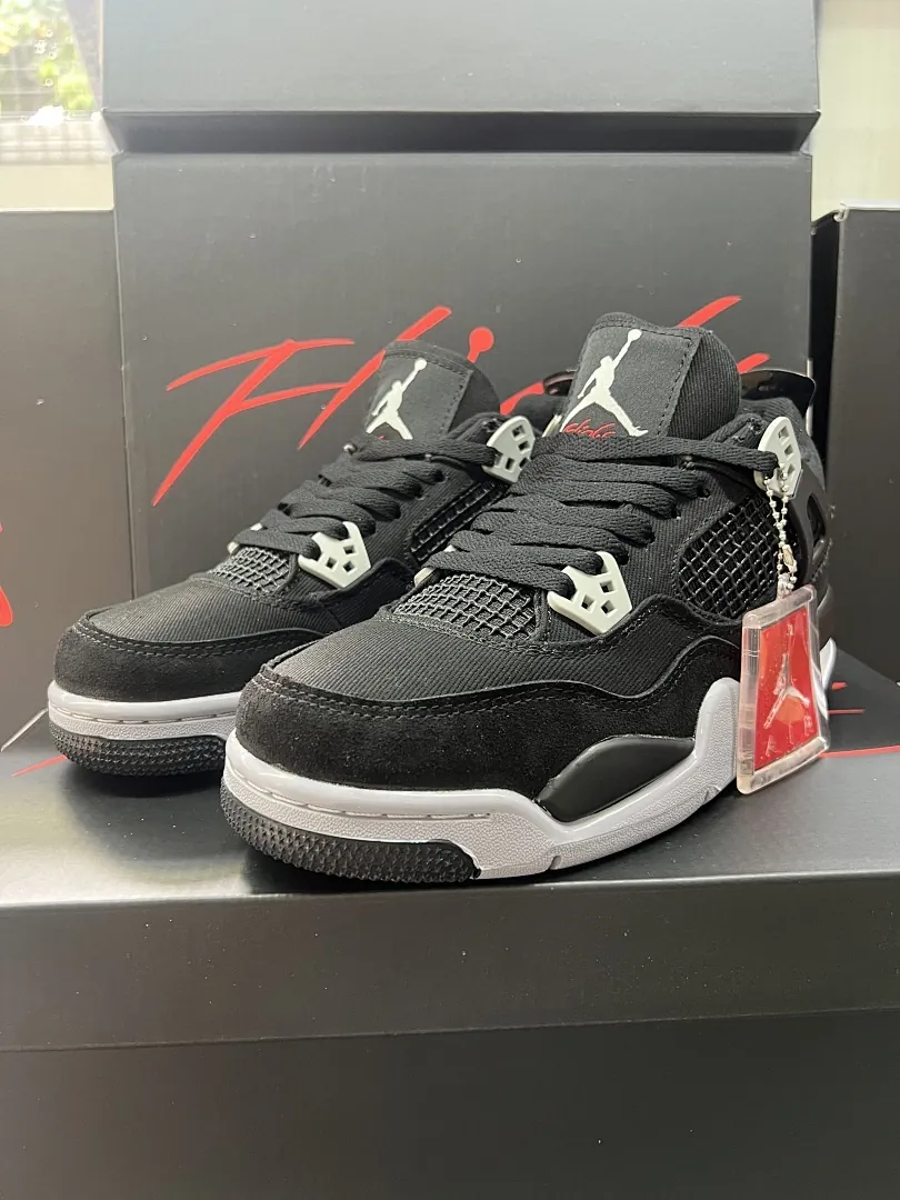 Air Jordan 4 'Slim Shady'