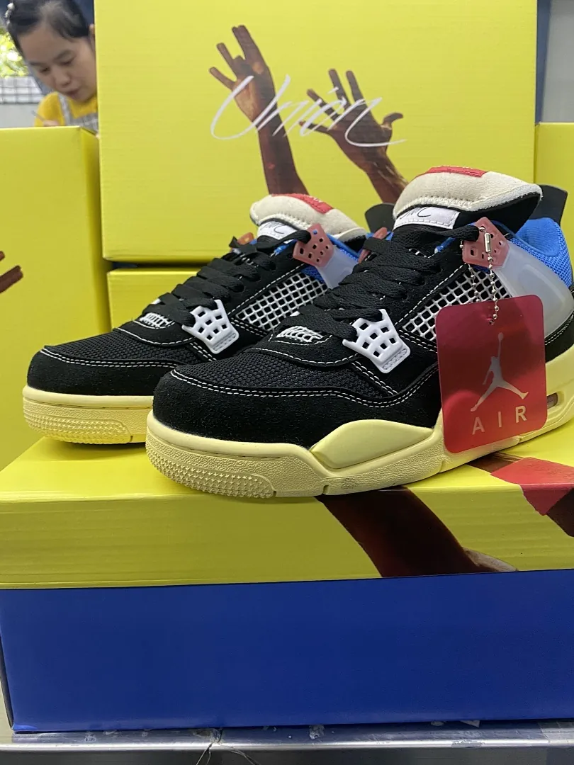 Air Jordan 4 'Negro Azul'