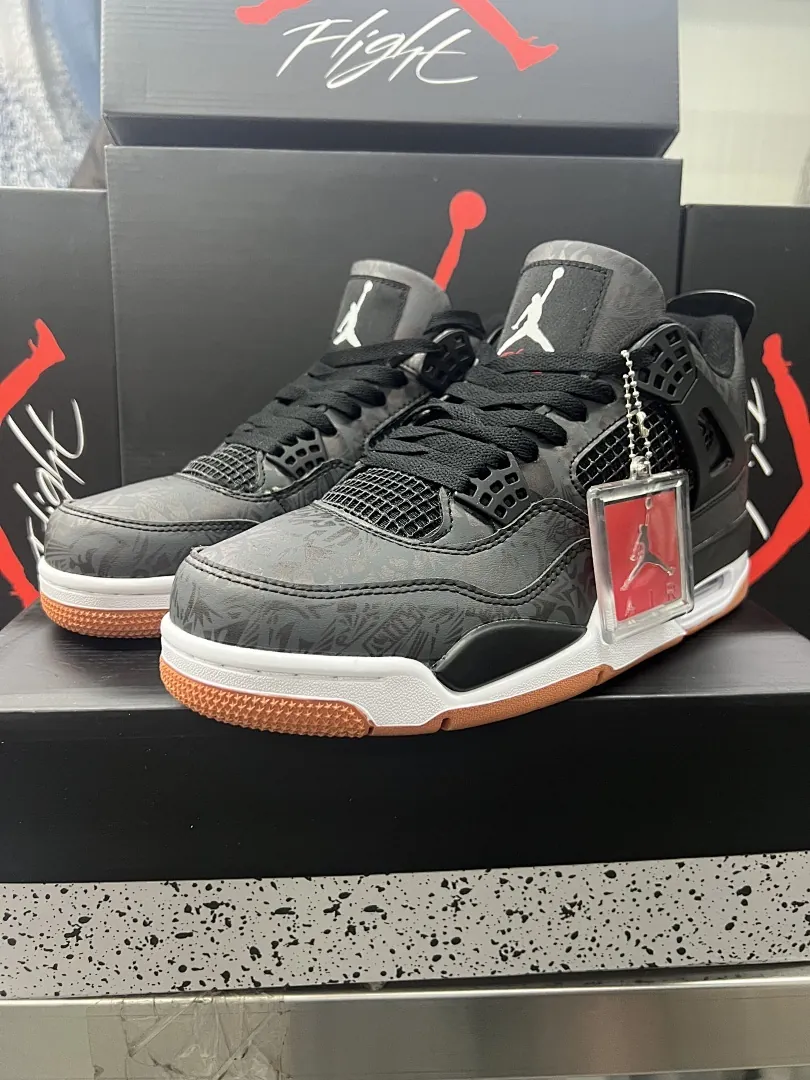Air Jordan 4 'Negro Laser'